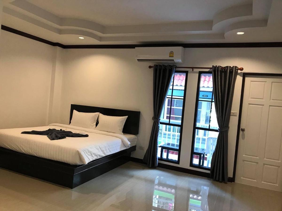 Sabaidee Mansion&Hotel Ko Lanta エクステリア 写真